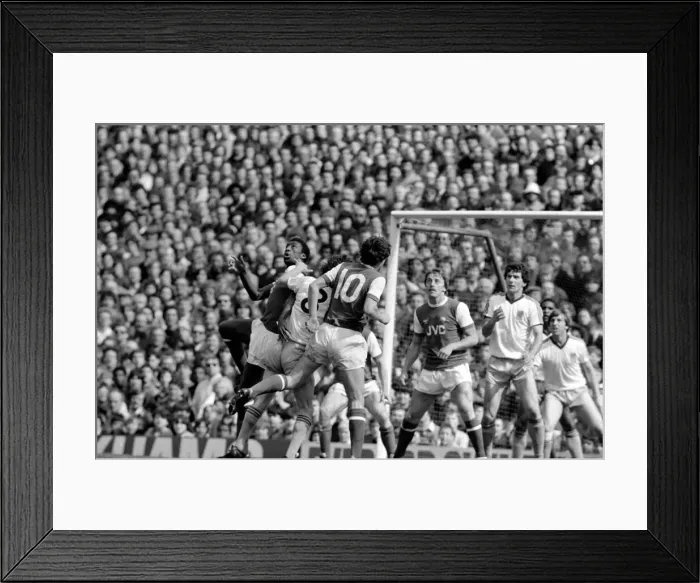 Framed Print : English League Division One match at Highbury. Arsenal 2 v West Ham United 0 Framed Print : English League Division One match at Highbury. Arsenal 2 v West Ham United 0