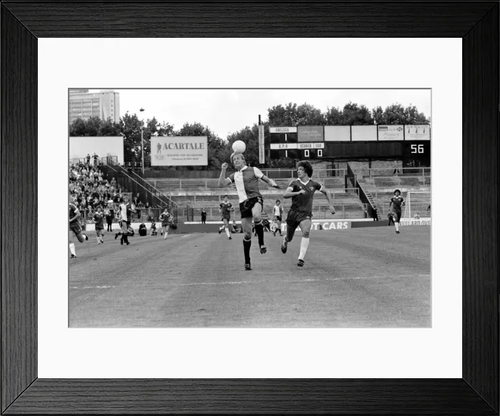 Framed Print : English League Division Two match at Stamford Bridge. Chelsea 1 v Queens Park Rangers 1 Framed Print : English League Division Two match at Stamford Bridge. Chelsea 1 v Queens Park Rangers 1