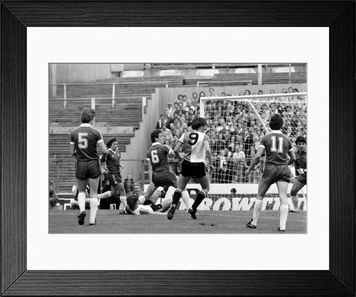 Framed Print : English League Division Two match at Stamford Bridge. Chelsea 1 v Queens Park Rangers 1 Framed Print : English League Division Two match at Stamford Bridge. Chelsea 1 v Queens Park Rangers 1