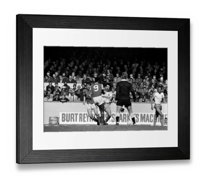 Framed Print : English League Division One match at Highbury. Arsenal 2 v West Ham United 0