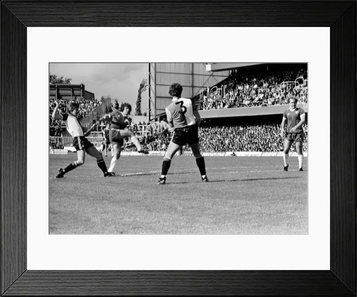 Framed Print : English League Division Two match at Stamford Bridge. Chelsea 1 v Queens Park Rangers 1 Framed Print : English League Division Two match at Stamford Bridge. Chelsea 1 v Queens Park Rangers 1