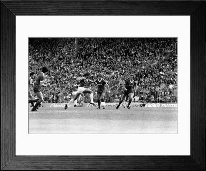 Framed Print : English League Division One match at St. Andrews. Birmingham City 1 v Liverpool 1 Framed Print : English League Division One match at St. Andrews. Birmingham City 1 v Liverpool 1