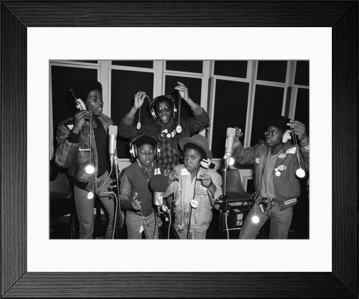 Framed Print : Musical Youth, British Jamaican pop / reggae group, at Capital Radio studios in London Framed Print : Musical Youth, British Jamaican pop / reggae group, at Capital Radio studios in London