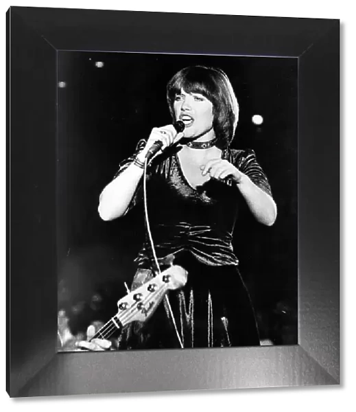Singer Kiki Dee, September 1974