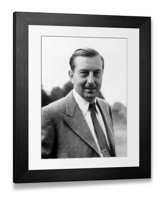 Framed Print : Henry Cotton Golfer at Golf Tournament Richmond Drew 8th August 1945