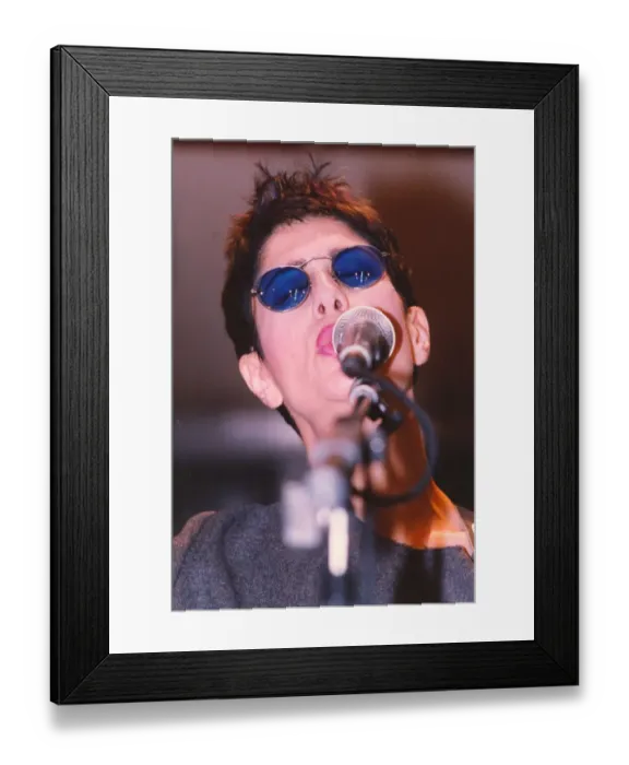 Framed Print : Singer Marcella Detroit performs at Virgin megastore on Northumberland Street Framed Print : Singer Marcella Detroit performs at Virgin megastore on Northumberland Street