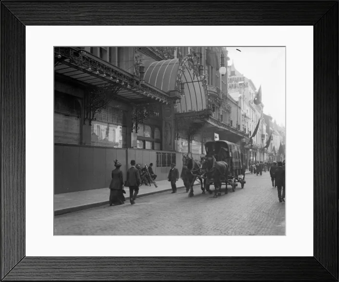 Framed Print : Members of the Civil Guard standing guard outside a Brussels shop wrecked by a mob Framed Print : Members of the Civil Guard standing guard outside a Brussels shop wrecked by a mob
