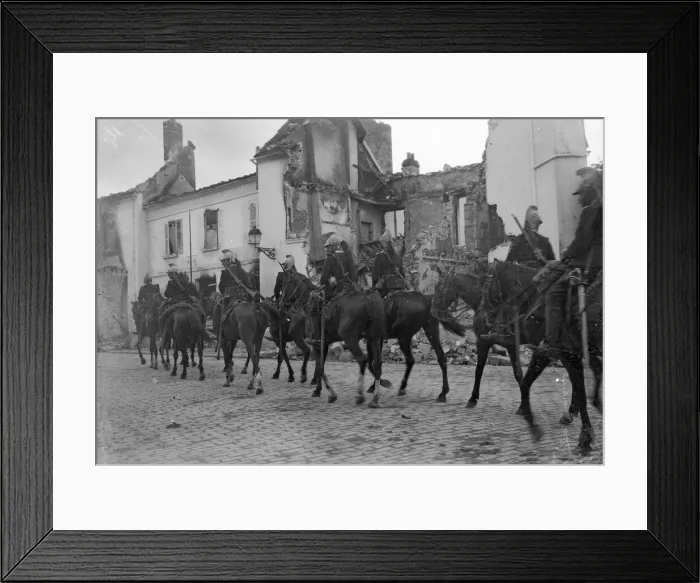 Framed Print : The Cuirassiers of the French cavarly seen here passing through the ruins of Senlis a Framed Print : The Cuirassiers of the French cavarly seen here passing through the ruins of Senlis a