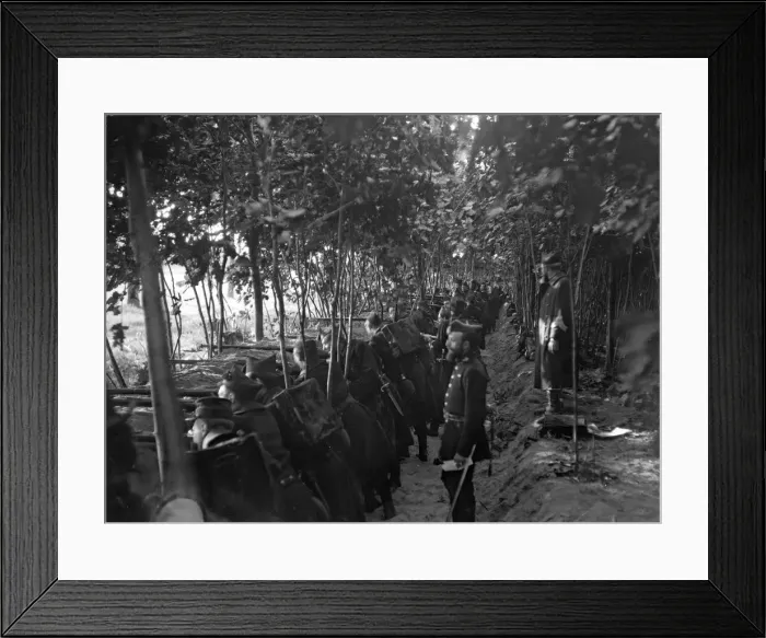 Framed Print : Belgian troops seen here in trenches during the Battle of Audegem 26th September 1914 Framed Print : Belgian troops seen here in trenches during the Battle of Audegem 26th September 1914