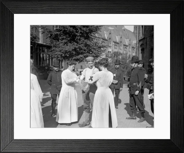 Framed Print : German prisoners captured by the Belgians seen here in the courtyard of their prison in Framed Print : German prisoners captured by the Belgians seen here in the courtyard of their prison in