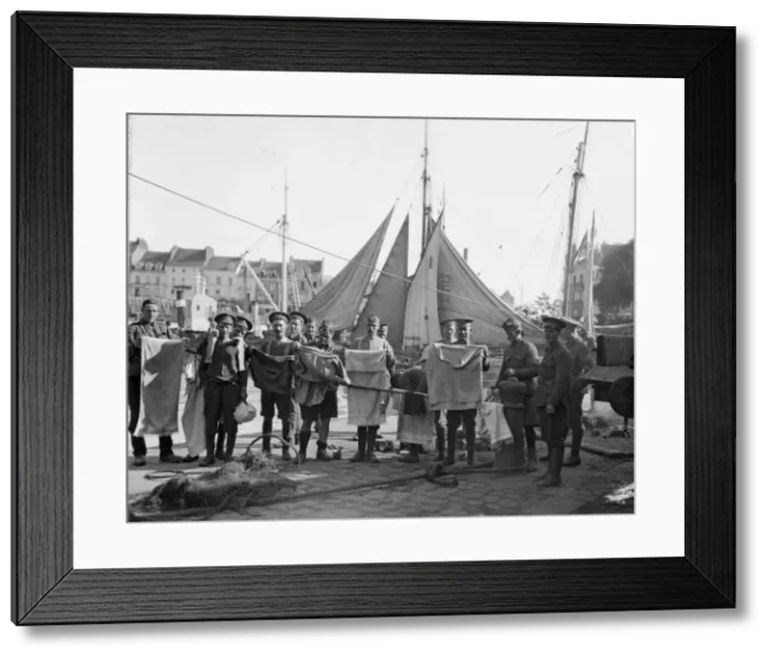 Framed Print : Members of the British Expeditionary Force seen here at St Nazaire doing their laundry Framed Print : Members of the British Expeditionary Force seen here at St Nazaire doing their laundry
