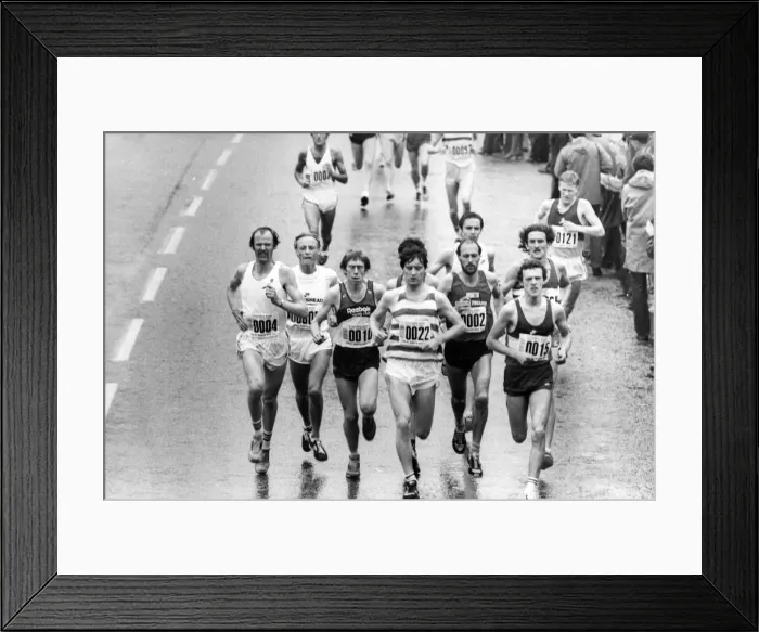 Framed Print : The Great North Run 27 June 1982 - Winner Mike McLeod (no Framed Print : The Great North Run 27 June 1982 - Winner Mike McLeod (no