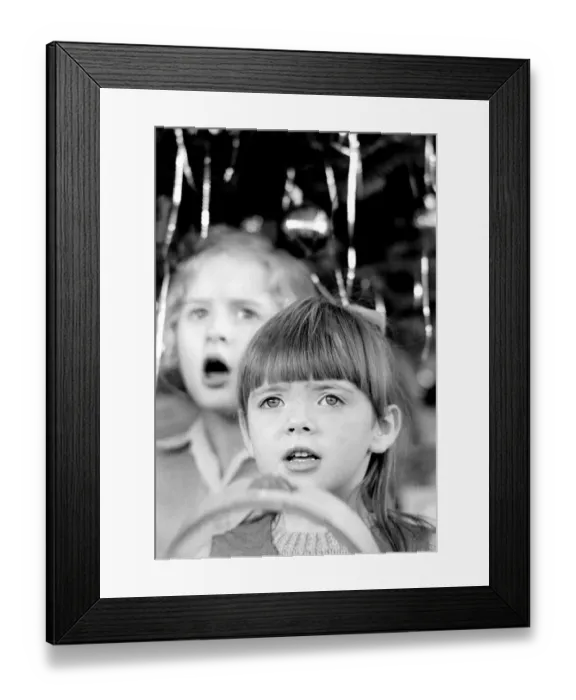 Framed Print : Carol singing at Christmas, Croxley Green, Hertfordshire, 1986 Framed Print : Carol singing at Christmas, Croxley Green, Hertfordshire, 1986