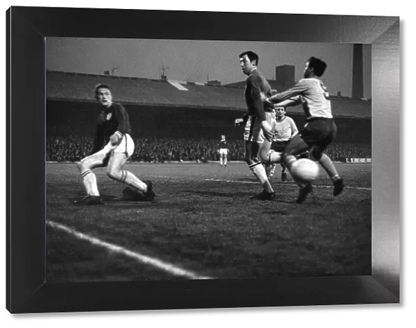 League Cup Final 1965. Leicester City v. Chelsea. Leicester City keeper Gordon