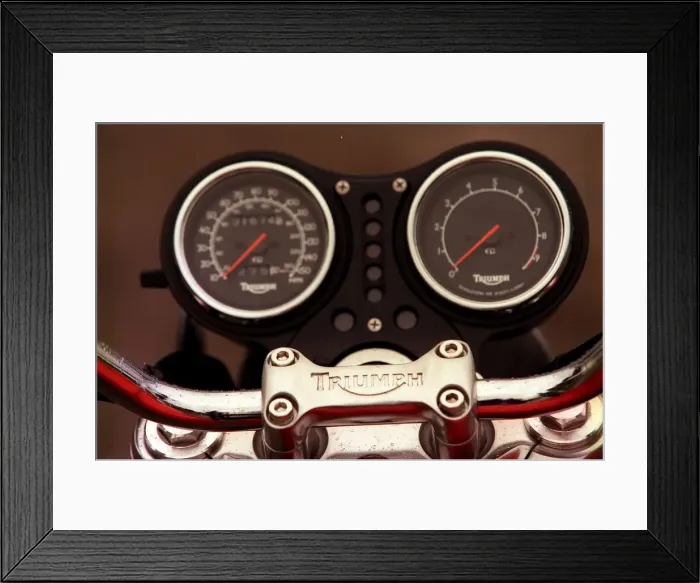 Framed Print : Triumph Legend 900cc motorcycle September 1998 Framed Print : Triumph Legend 900cc motorcycle September 1998