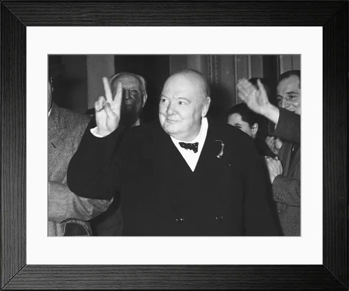 Framed Print : Sir Winston Churchill V-sign, V for Victory sign 1951 Framed Print : Sir Winston Churchill V-sign, V for Victory sign 1951