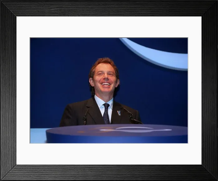 Framed Print : Tony Blair Prime Minister July 1998, giving a speech on the NHS at Earls Court show Framed Print : Tony Blair Prime Minister July 1998, giving a speech on the NHS at Earls Court show