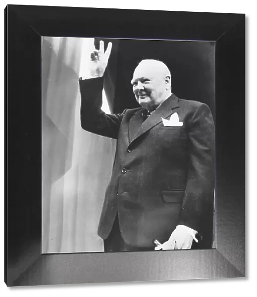 Sir Winston Churchill V-sign, V for Victory sign 1952