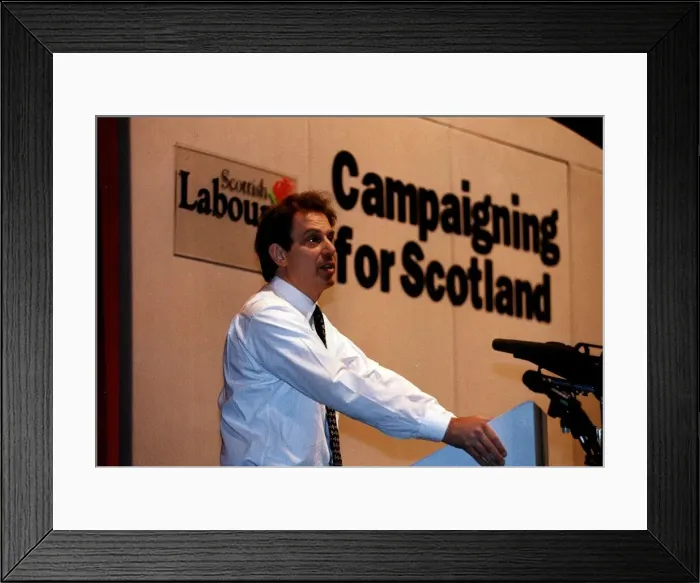 Framed Print : Tony Blair MacRobert Arts Centre Stirling shirt sleeves