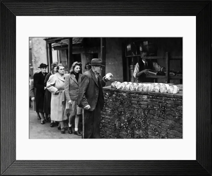 Framed Print : Wartime food rationing - people queuing up for their shopping - bread rationing