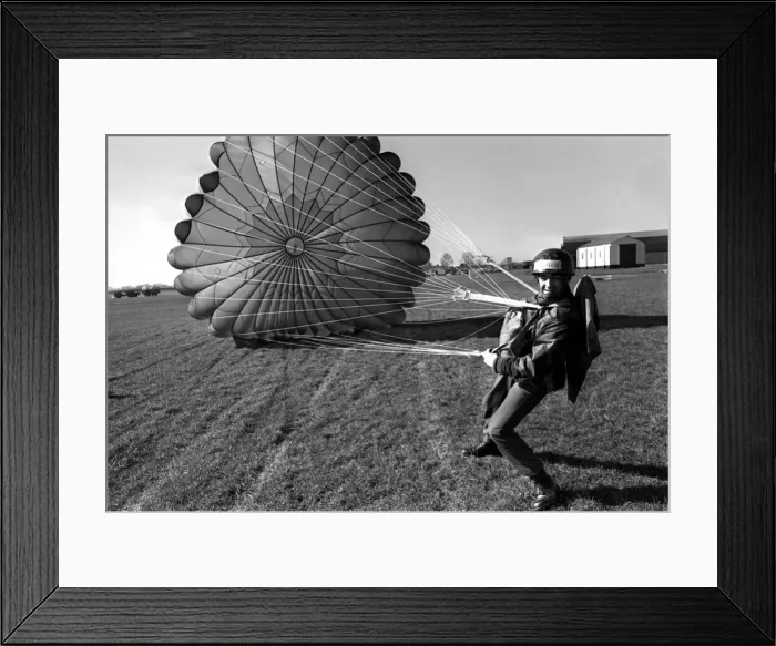 Framed Print : One Millionth jump by Paratrooper May 1969 Parachute Regiment Private Norman Blunn