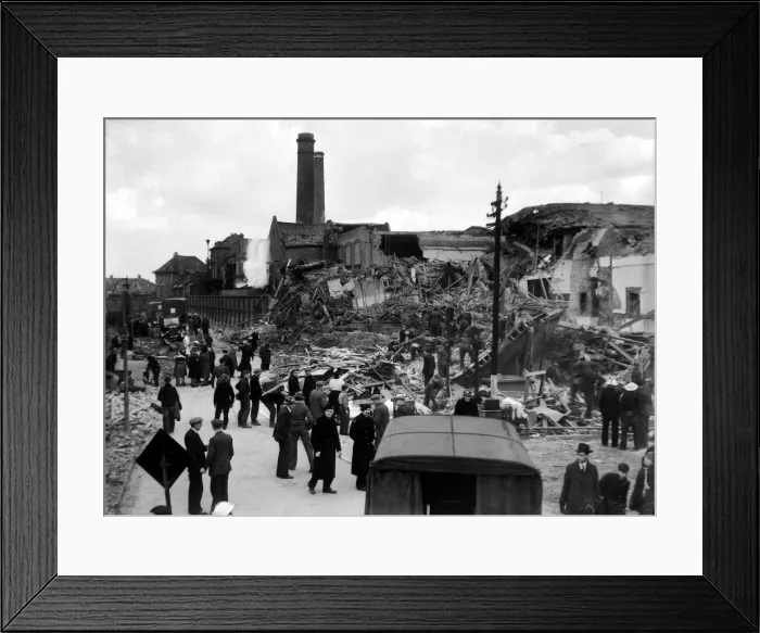 Framed Print : WW2 Air Raid Damage February 1945 Rocket raid at Ilford V2 People stand in Framed Print : WW2 Air Raid Damage February 1945 Rocket raid at Ilford V2 People stand in