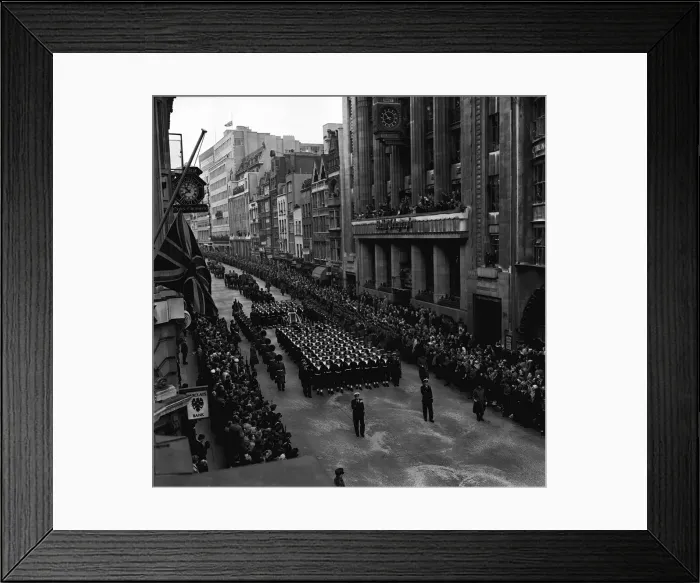 Framed Print : Gun carriage with body of Sir Winston Churchill Jan 1965 is driven through Fleet Framed Print : Gun carriage with body of Sir Winston Churchill Jan 1965 is driven through Fleet