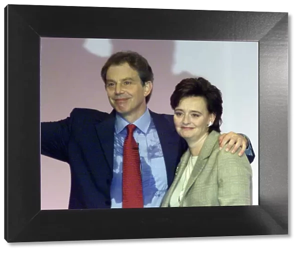 TONY BLAIR WITH HIS ARM AROUNG HIS WIFE CHERIE MAKES HIS BRIGHTON SPEECH at the 2000