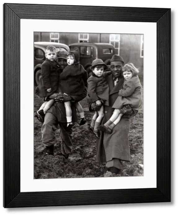 Framed Print : US Soldiers entertained 275 children of the Walton le dale community to a special Framed Print : US Soldiers entertained 275 children of the Walton le dale community to a special