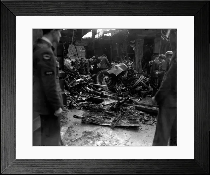 Framed Print : London Blitz Battle of Britain WW2 September 1940 Members of the Police the Fire