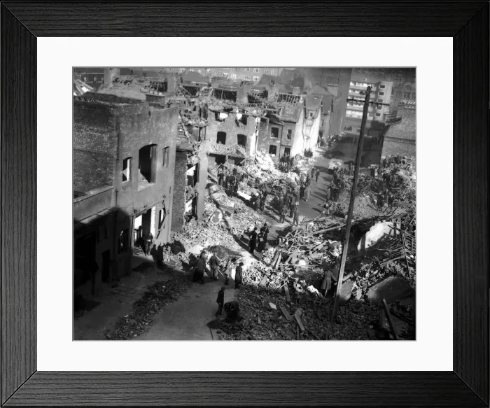 Framed Print : WW2 Merseyside Air Raid Bomb Damage 1940 Civilians Framed Print : WW2 Merseyside Air Raid Bomb Damage 1940 Civilians