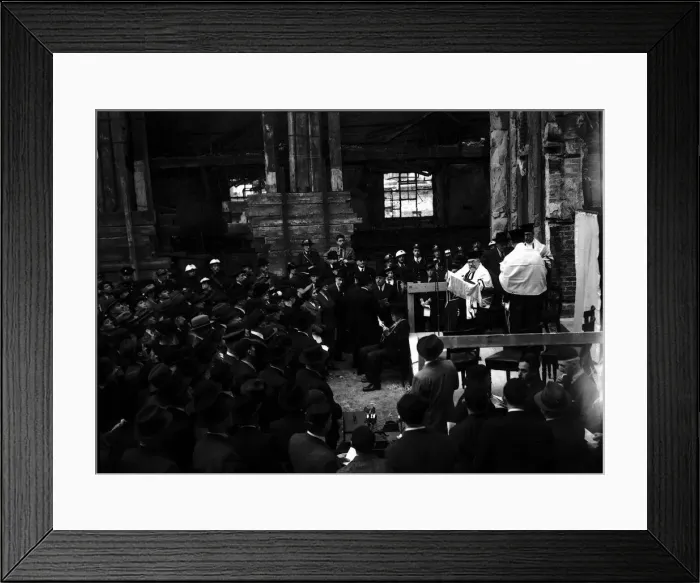 Framed Print : WW2 Air Raid Bomb Damage London September 1941 A service is held by jews in Framed Print : WW2 Air Raid Bomb Damage London September 1941 A service is held by jews in