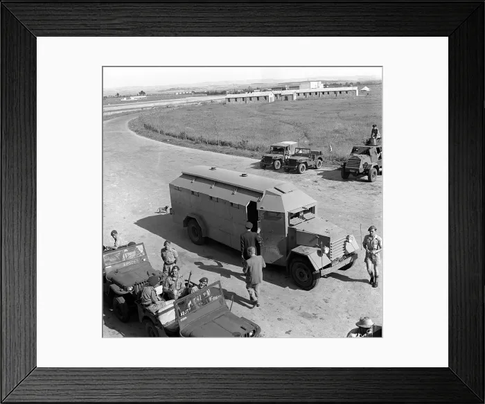 Framed Print : Palestine British Army 1947 Soldiers of the British Army prepare to escort an