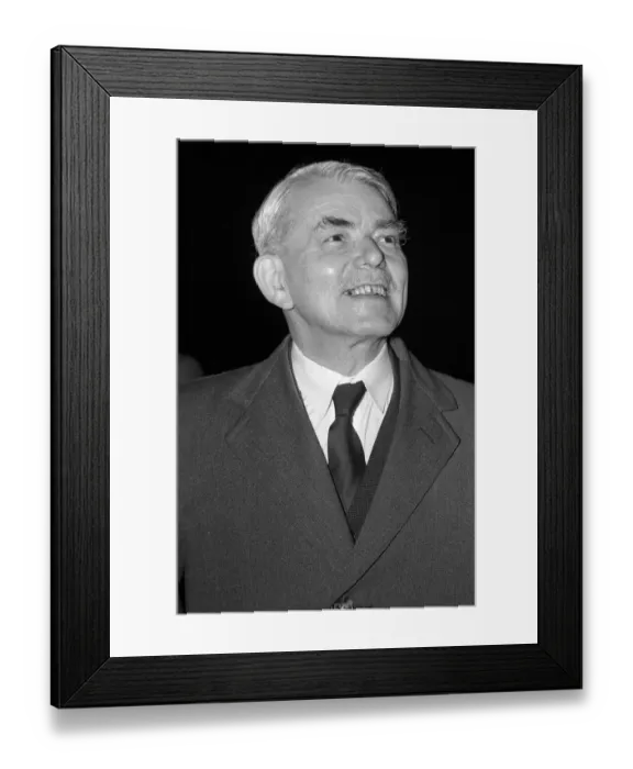 Framed Print : On this day 15th May 1941 the first test of a British aircraft using jet