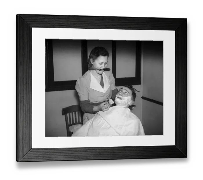 Framed Print : Woman barber 1941 women doing mens jobs during the war years Framed Print : Woman barber 1941 women doing mens jobs during the war years