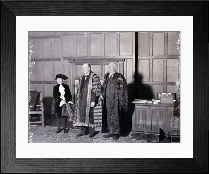 Framed Print : Mr Winston Churchill made Chancellor of Bristol University 1929 with Professor Loveday Framed Print : Mr Winston Churchill made Chancellor of Bristol University 1929 with Professor Loveday