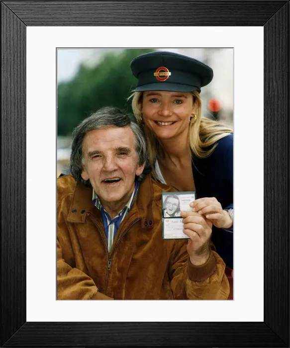 Framed Print : Alan Freeman Disc jockey Radio One just 65 gets his bus pass from Radio Ones newest star Framed Print : Alan Freeman Disc jockey Radio One just 65 gets his bus pass from Radio Ones newest star
