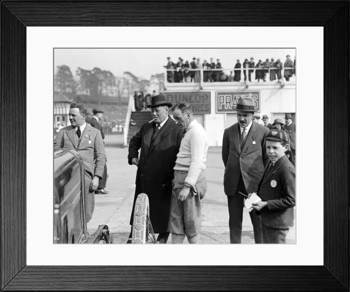 Framed Print : 1923 Sir Eric Geddes with Captian Malcolm Campbell, winner of the Thirty-Third 100m. p Framed Print : 1923 Sir Eric Geddes with Captian Malcolm Campbell, winner of the Thirty-Third 100m. p