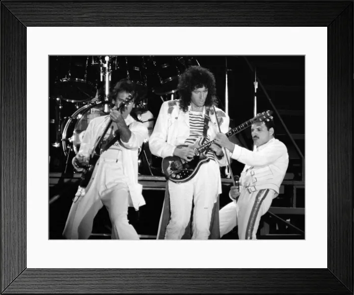 Framed Print : Queen Rock Group Freddie mercury, Brian May, John Deacon & Roger Taylor
