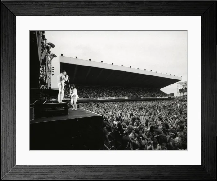 Framed Print : Queen Rock Group - Freddie Mercury, Brian May, John Deacon & Roger Taylor - in concert Framed Print : Queen Rock Group - Freddie Mercury, Brian May, John Deacon & Roger Taylor - in concert