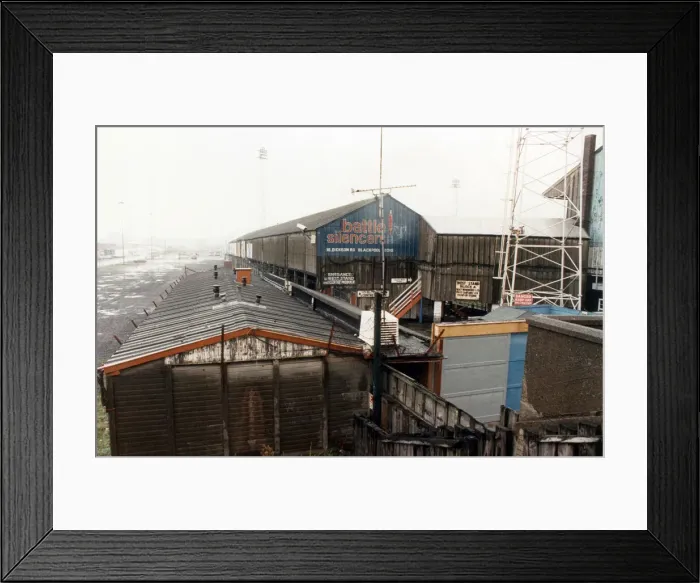 Framed Print : Exterior view of Blackpool Football Club. 8th October 1989 Framed Print : Exterior view of Blackpool Football Club. 8th October 1989