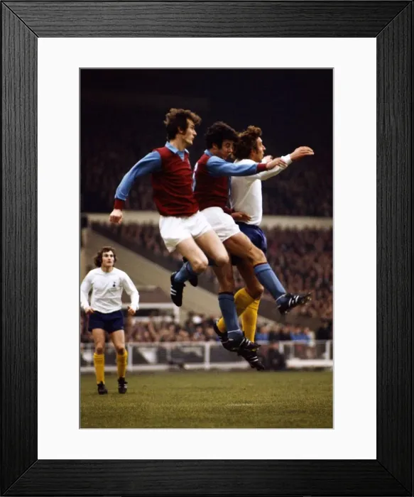 Framed Print : 1971 League Cup Final at Wembley Stadium Tottenham Hotspur 2 v Aston Villa 0 Framed Print : 1971 League Cup Final at Wembley Stadium Tottenham Hotspur 2 v Aston Villa 0