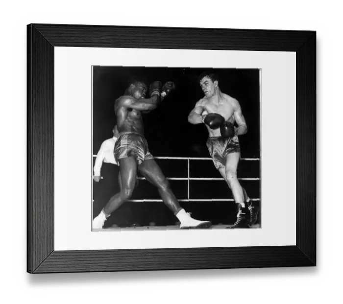 Framed Print : Dick Richardson outpoints American Bert Whitehurst Framed Print : Dick Richardson outpoints American Bert Whitehurst