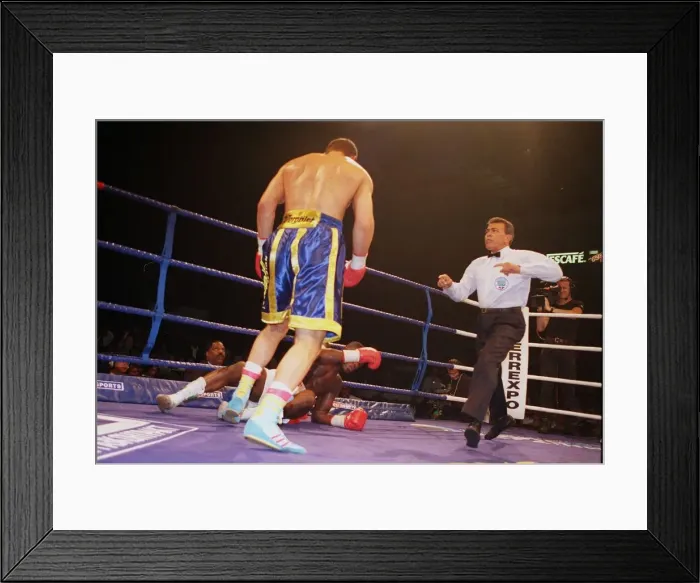 Framed Print : Herbie Hide being knocking out by Vitali klitschko and losing his WBO world heavyweight Framed Print : Herbie Hide being knocking out by Vitali klitschko and losing his WBO world heavyweight