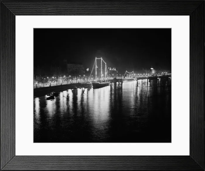 Framed Print : Illuminations on the Embankment during the opening of the Festival of Britain 1951 Framed Print : Illuminations on the Embankment during the opening of the Festival of Britain 1951