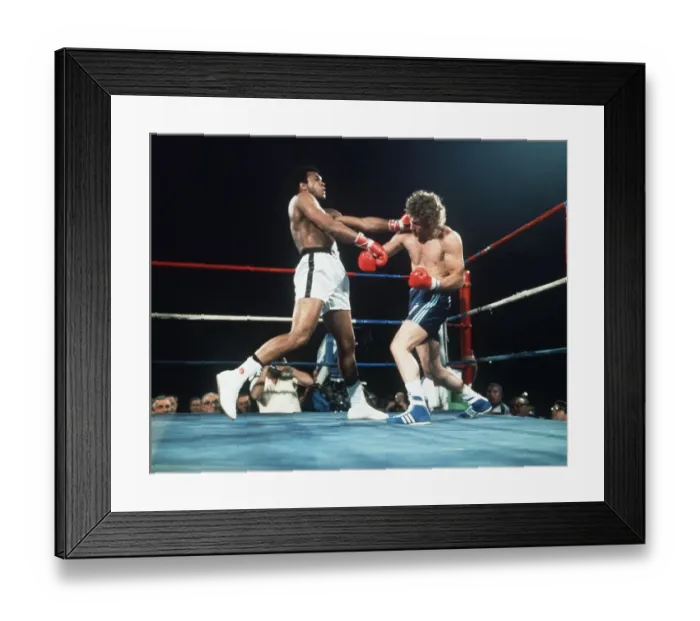 Framed Print : Action during the heavyweight fight between American Muhammad Ali and Britain Framed Print : Action during the heavyweight fight between American Muhammad Ali and Britain