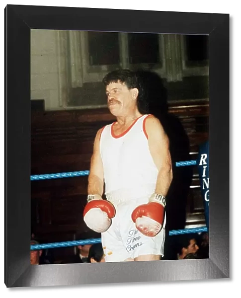 Coco Jennings boxer