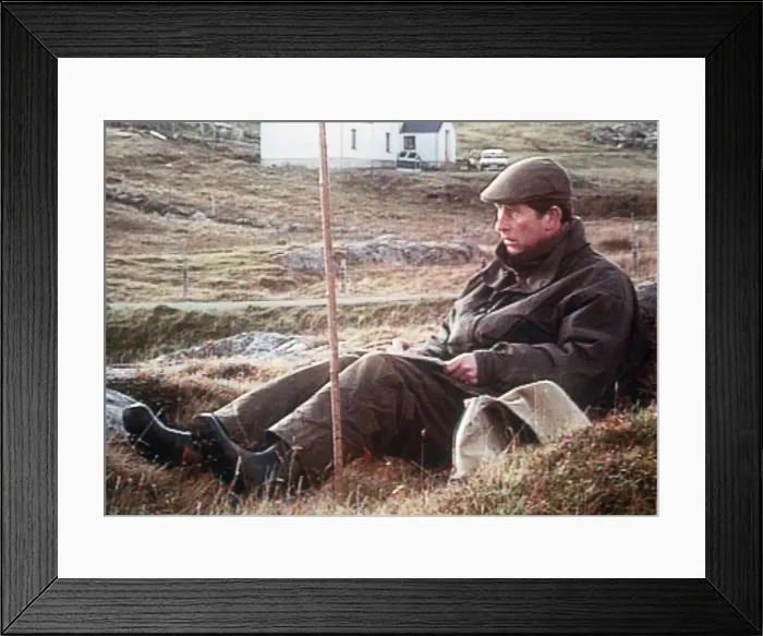 Framed Print : Prince Charles sketching in countryside, 1992 Framed Print : Prince Charles sketching in countryside, 1992