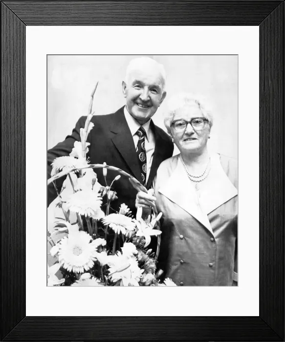Framed Print : Boxing referee George Smith with his wife May Framed Print : Boxing referee George Smith with his wife May