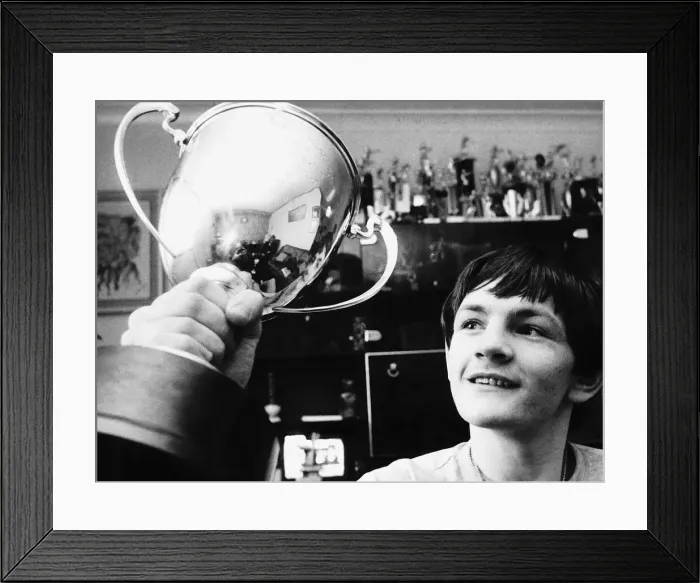 Framed Print : Scotlands new ABA Featherweight Champion holds up hi trophy